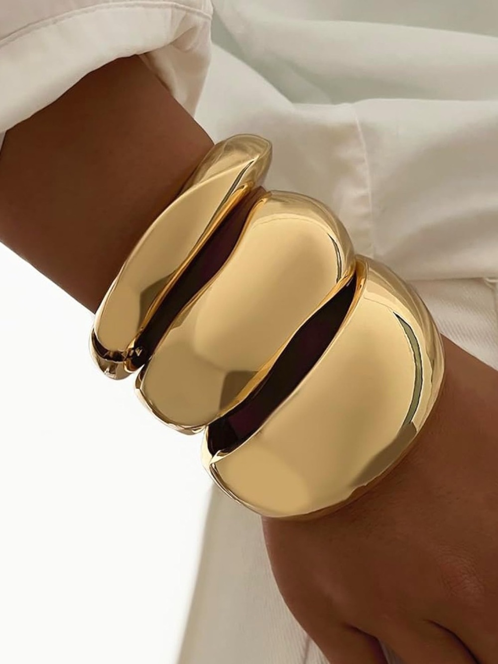 14K Gold Plated Oversized Bangle Bracelet Set - Picture 4 of 8